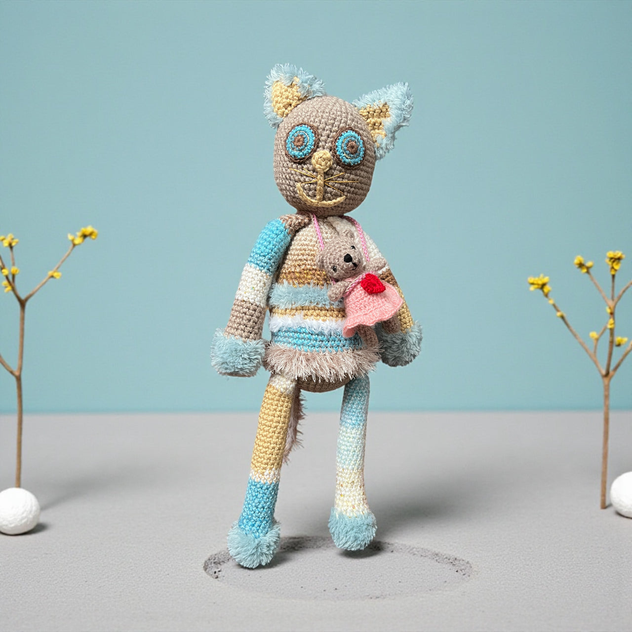 Szydełkowy kot Baletek - ręcznie robiony kotek z włóczki, unikatowy handmade